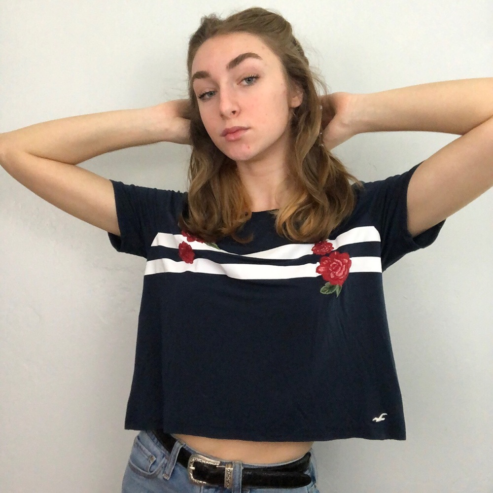 flower tee